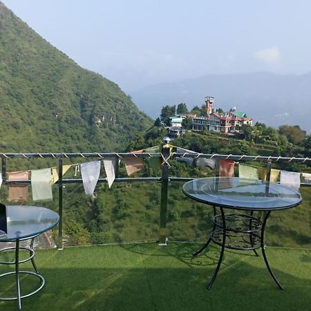 Icebergs Mussoorie - A Boutique Stay And 24 Hrs Roof Top Cafe מראה חיצוני תמונה