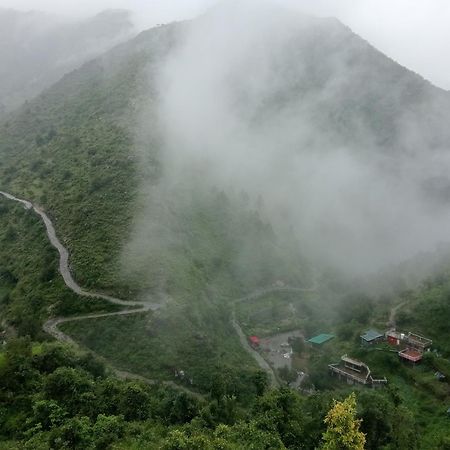 Icebergs Mussoorie - A Boutique Stay And 24 Hrs Roof Top Cafe מראה חיצוני תמונה