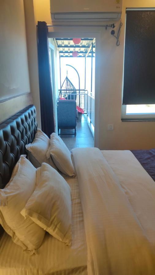 Icebergs Mussoorie - A Boutique Stay And 24 Hrs Roof Top Cafe מראה חיצוני תמונה